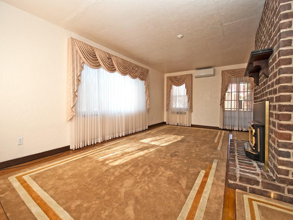 137 Spring Grove Road Penn Hills, PA 15235 - Photo 6 of 24 Gallery Image 6