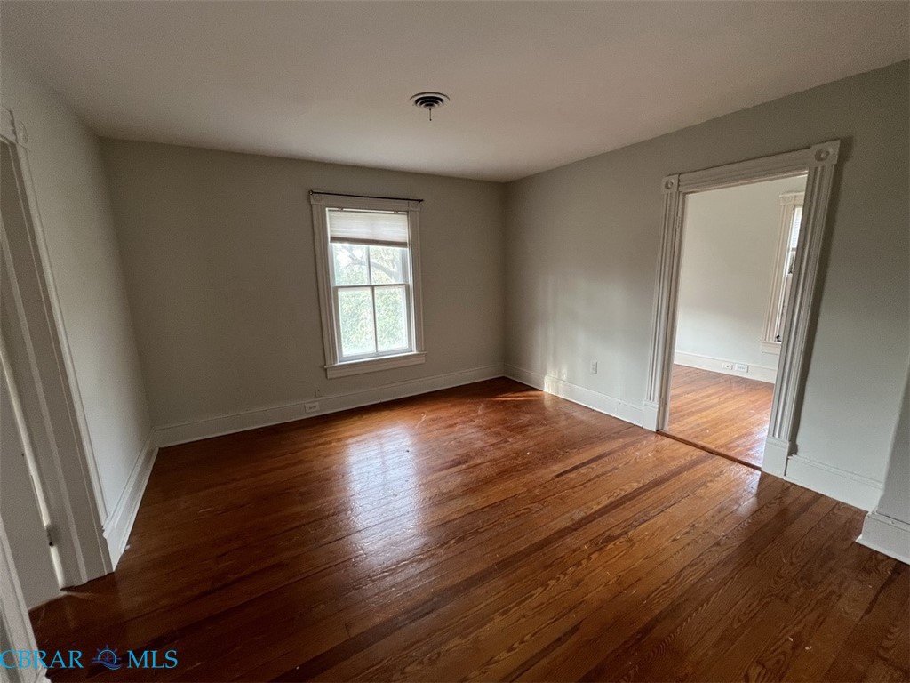 857 Gloucester Road Saluda, VA 23149 - Photo 8 of 26