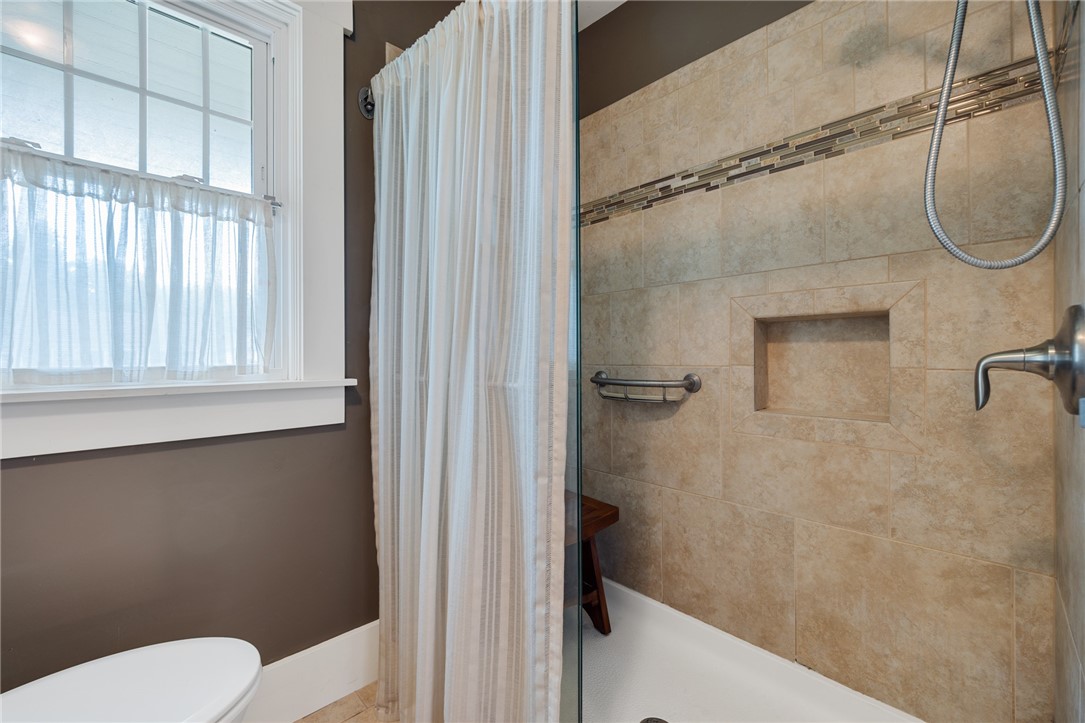 156 Windemere Road Rochester, NY 14610 - Photo 24 of 49 Gallery Image 24