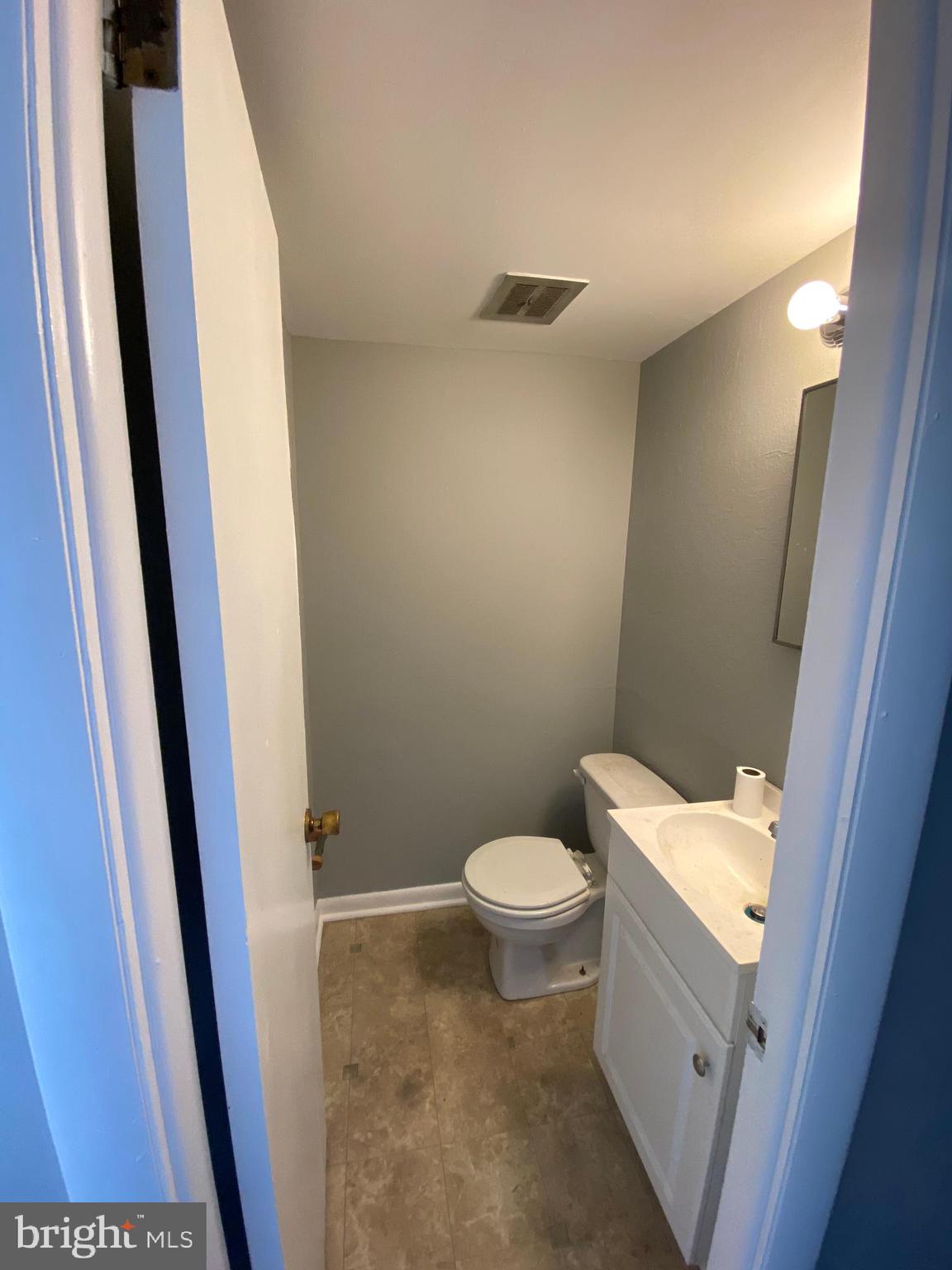 414 Homestead Road Wilmington, DE 19805 - Photo 18 of 20 Half Bath