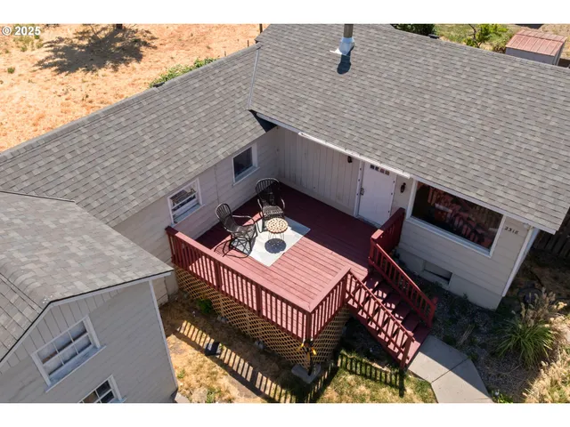 $360,000 | 2318 East 13th Street, The Dalles, OR 97058