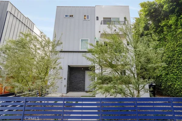 $4,250 | 10916 Hesby Street, North Hollywood, CA 91601
