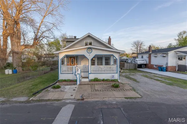 $189,000 | 8708 South Grand Avenue, St. Louis, MO 63125