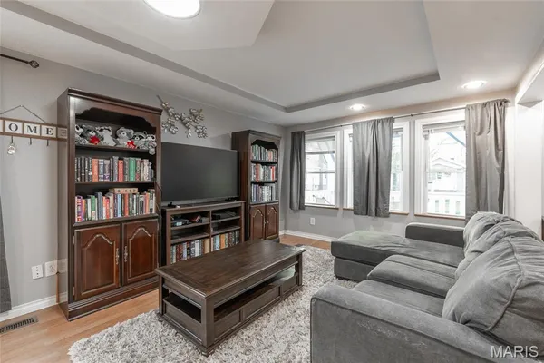 $189,000 | 8708 South Grand Avenue, St. Louis, MO 63125