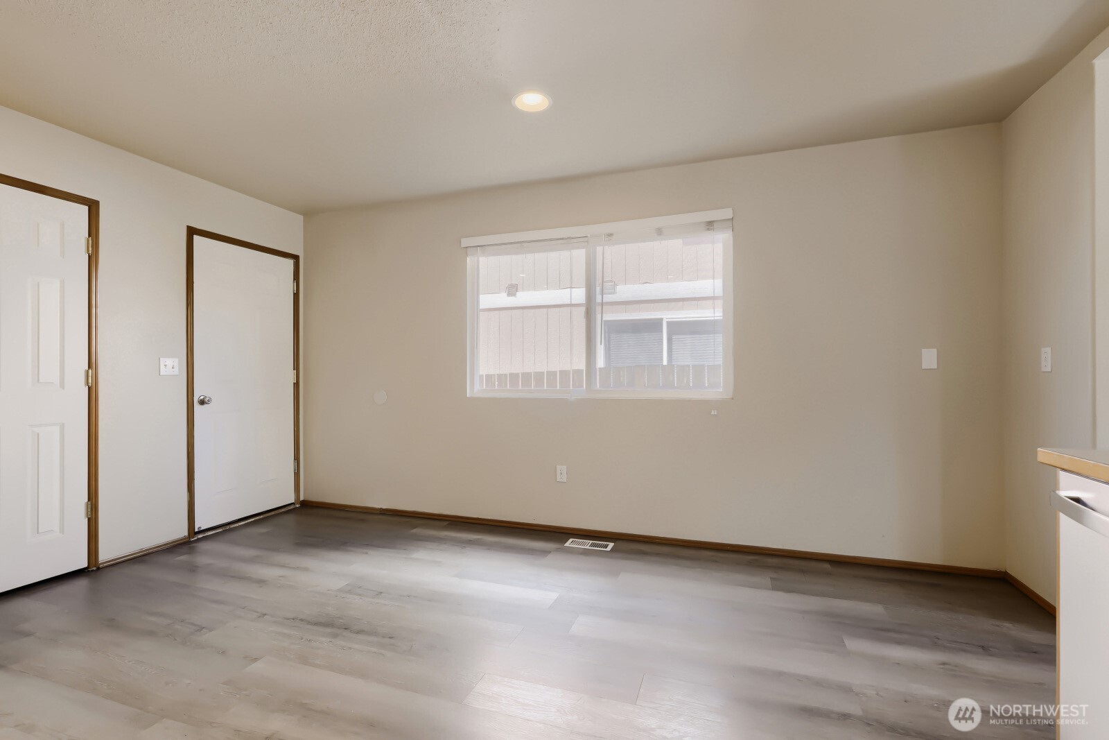 12224 58th Place South Seattle, WA 98178 - Photo 12 of 25