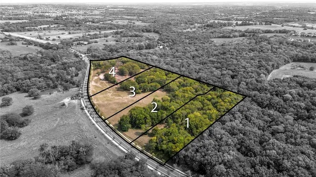 $425,000 | 5251-4 Northeast 108th Street, Kansas City, MO 64156