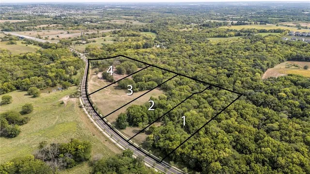 $425,000 | 5251-4 Northeast 108th Street, Kansas City, MO 64156