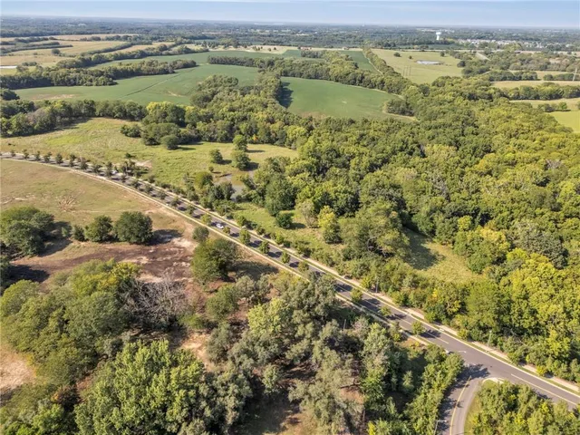 $425,000 | 5251-4 Northeast 108th Street, Kansas City, MO 64156