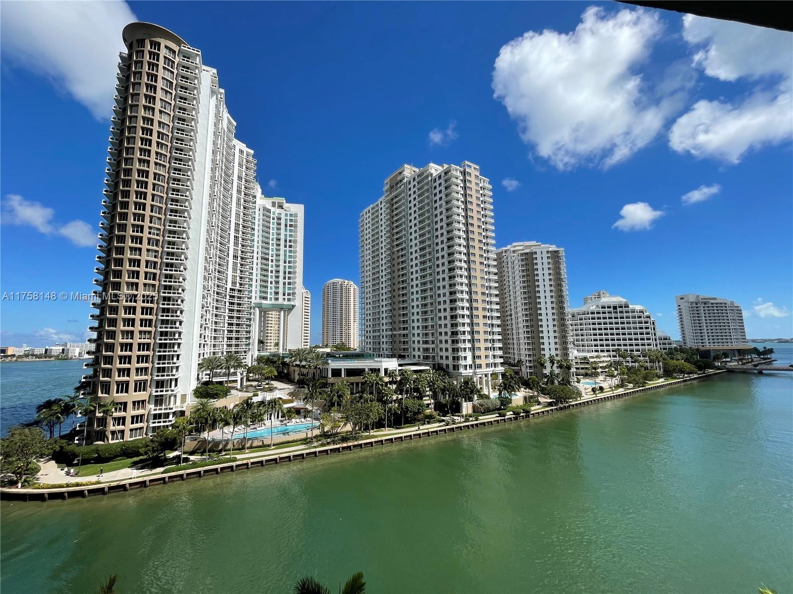 465 Brickell Avenue, Unit 819 Miami, FL 33131 - Photo 5 of 25