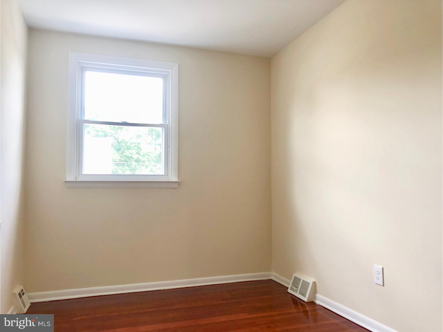 7330 Hill Road Philadelphia, PA 19128 - Photo 12 of 25 Gallery Image 12