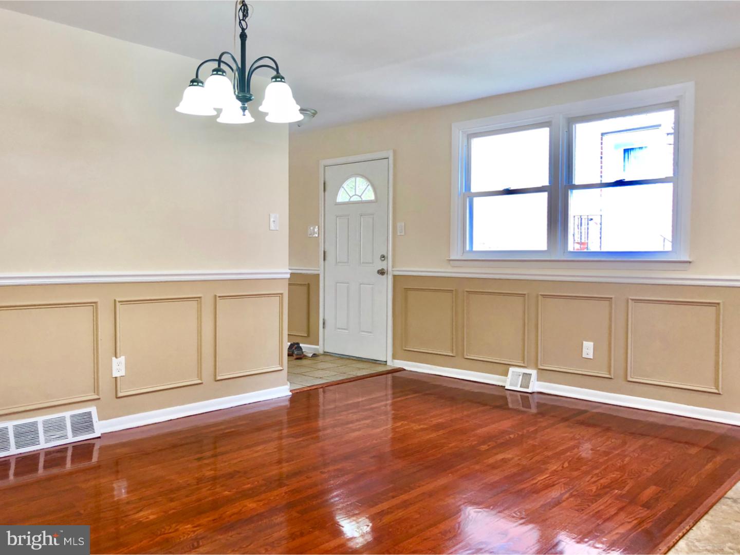 7330 Hill Road Philadelphia, PA 19128 - Photo 6 of 25 Gallery Image 6