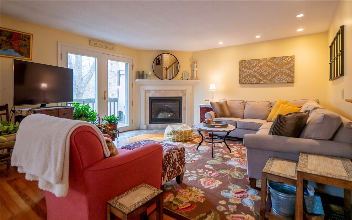 5570 Post Road, Unit 2 Warwick, RI 02818 - Photo 12 of 48 Gallery Image 12