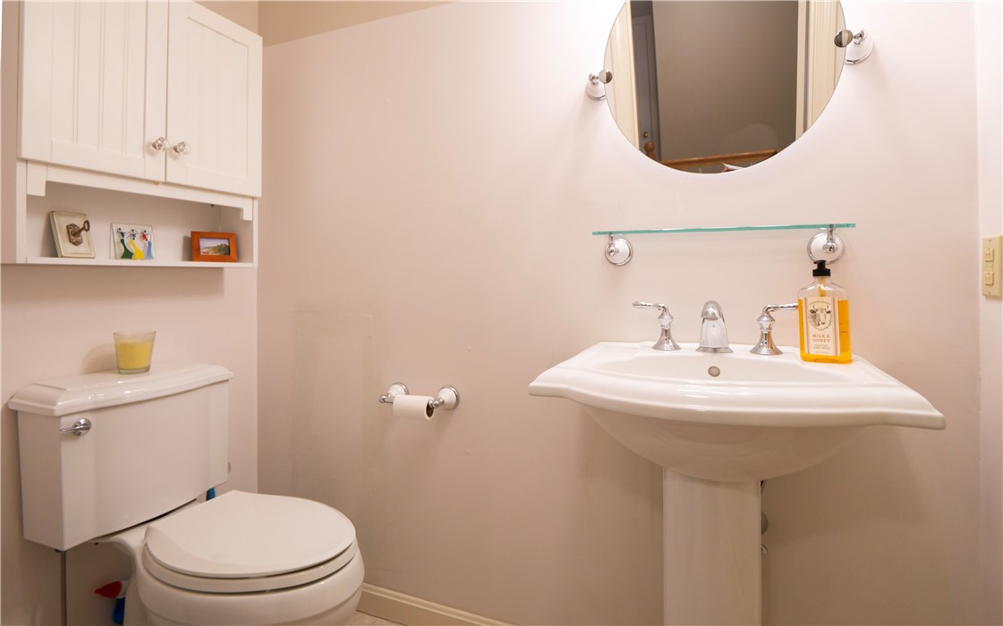 5570 Post Road, Unit 2 Warwick, RI 02818 - Photo 19 of 48 Gallery Image 19