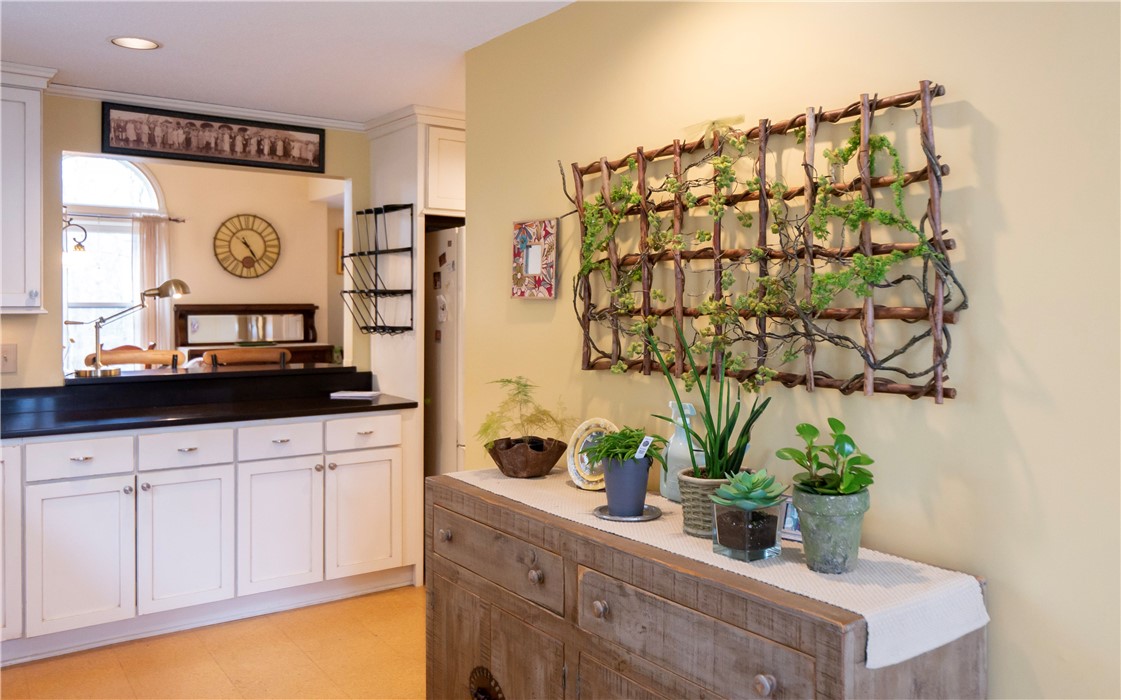 5570 Post Road, Unit 2 Warwick, RI 02818 - Photo 10 of 48 Gallery Image 10