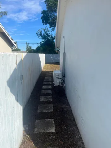 $369,000 | 5706 Candlewood Avenue, Mangonia Park, FL 33407