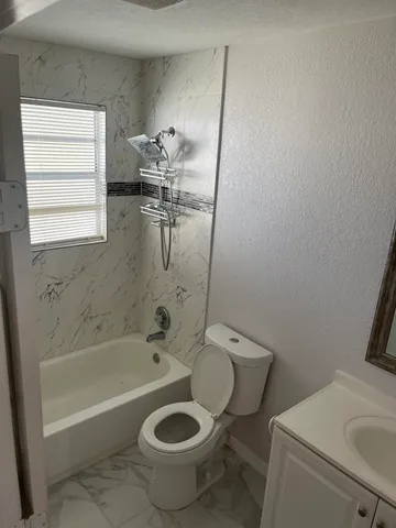 $369,000 | 5706 Candlewood Avenue, Mangonia Park, FL 33407