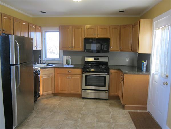 9 Plymouth Road Wareham, MA 02571 - Photo 2 of 15 Gallery Image 2