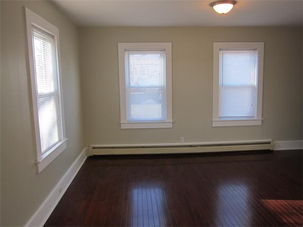 9 Plymouth Road Wareham, MA 02571 - Photo 7 of 15 Gallery Image 7
