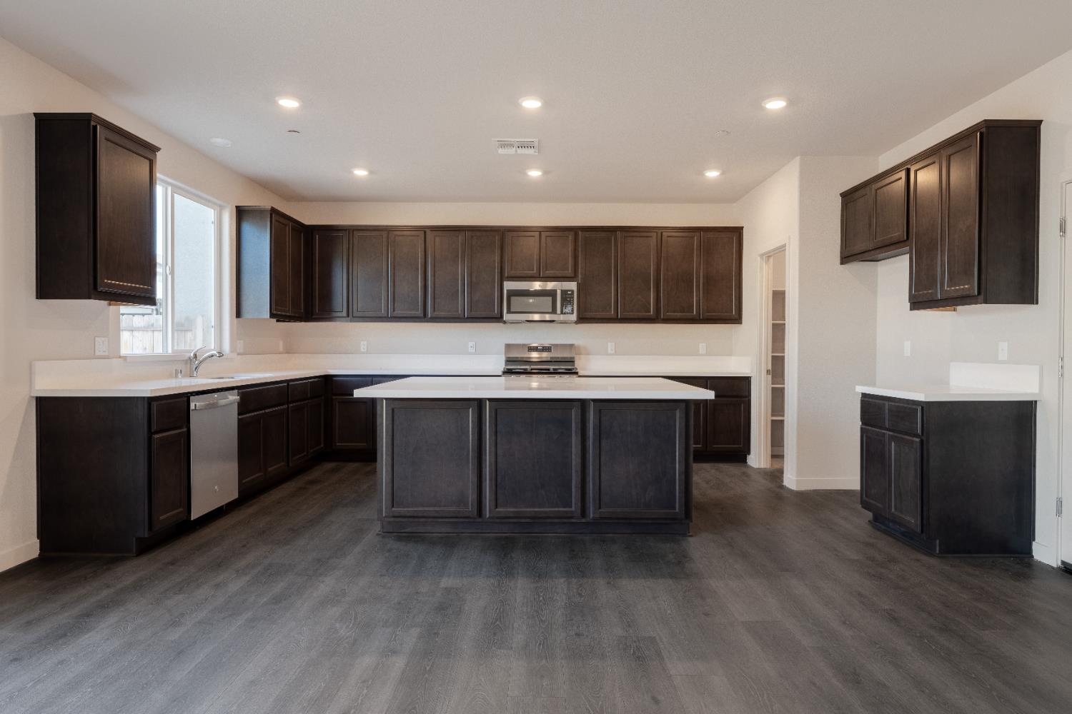 4741 Ariel Street Keyes, CA 95328 - Photo 28 of 34