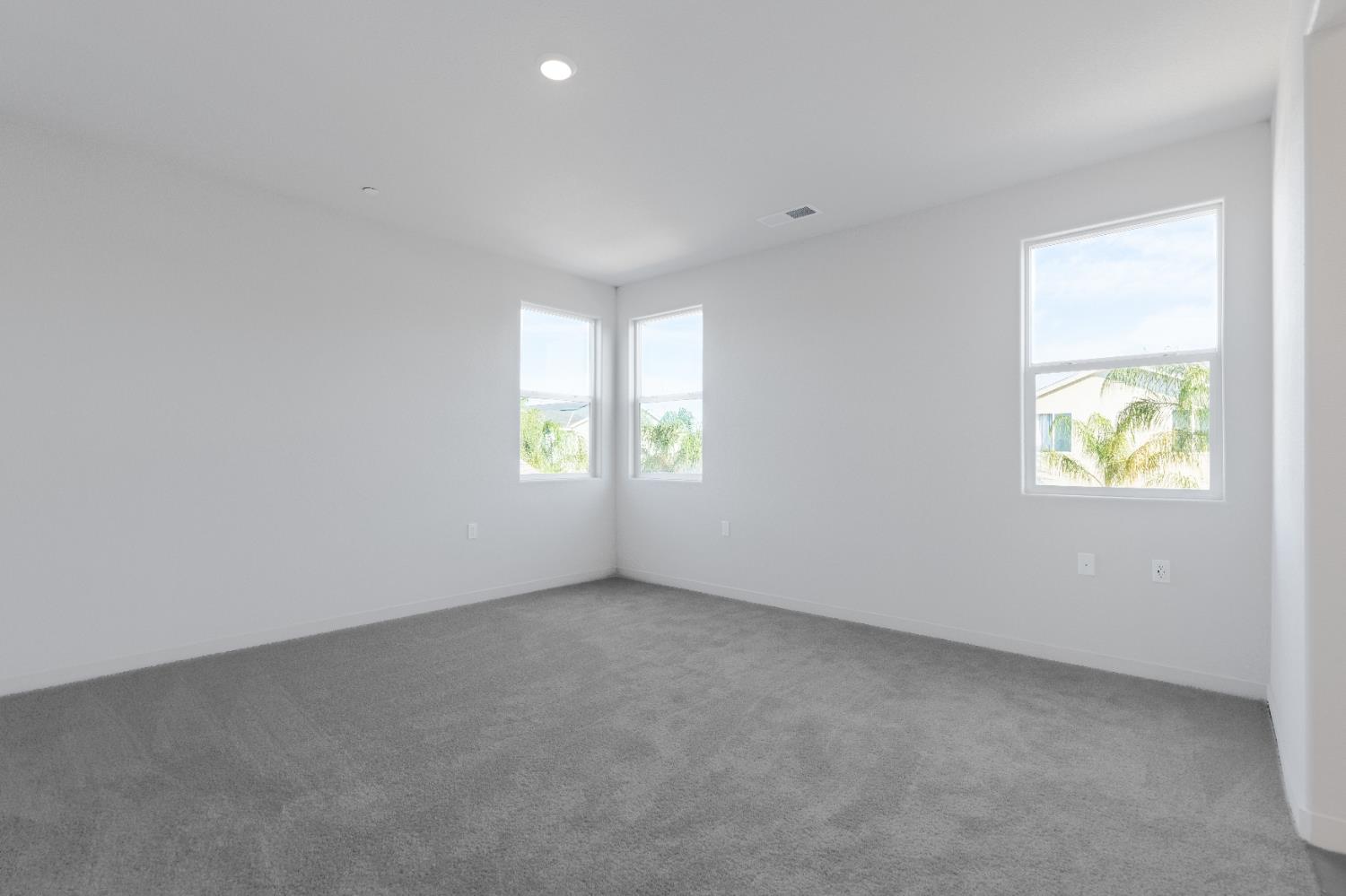 4741 Ariel Street Keyes, CA 95328 - Photo 4 of 34