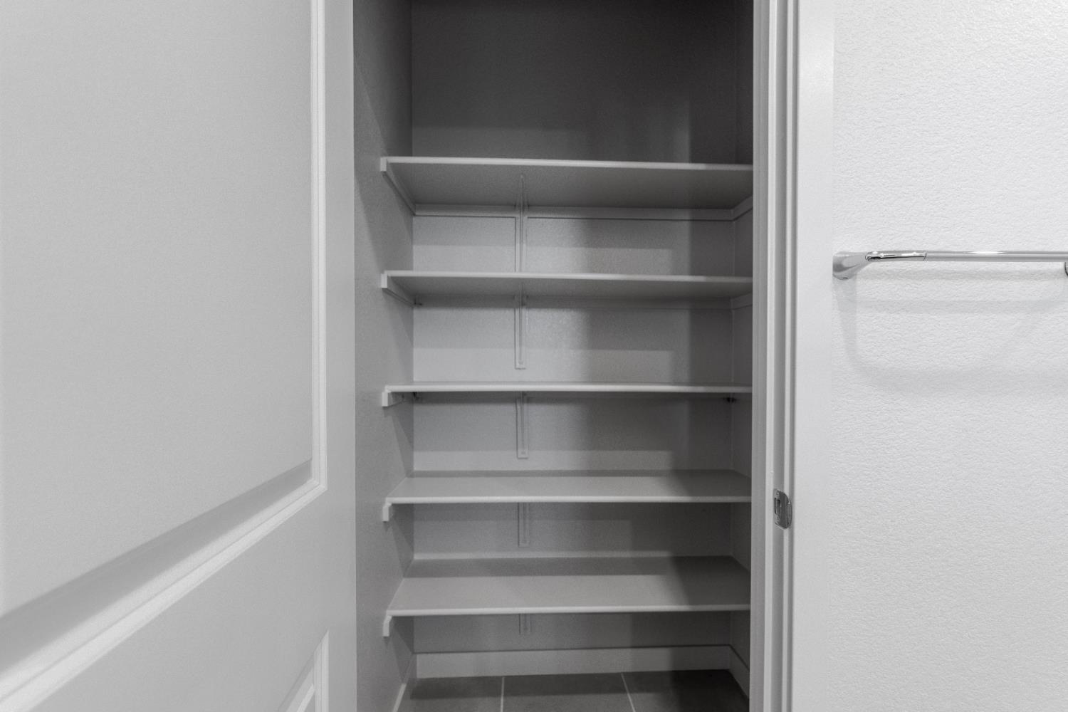 4741 Ariel Street Keyes, CA 95328 - Photo 7 of 34