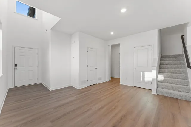 $399,325 | 10515 Harbor Lane North, Maple Grove, MN 55369