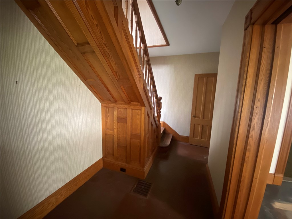 611 West Miller Street Arcadia, NY 14513 - Photo 8 of 39