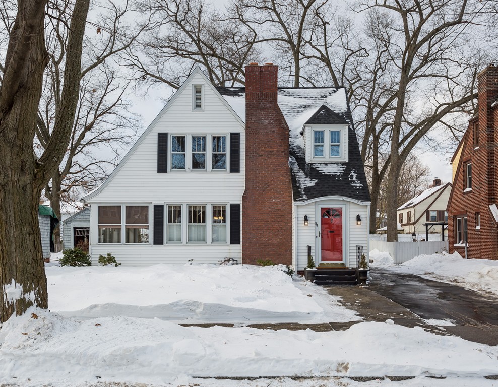90 Perkins Street Springfield, MA 01118 - Photo 1 of 30
