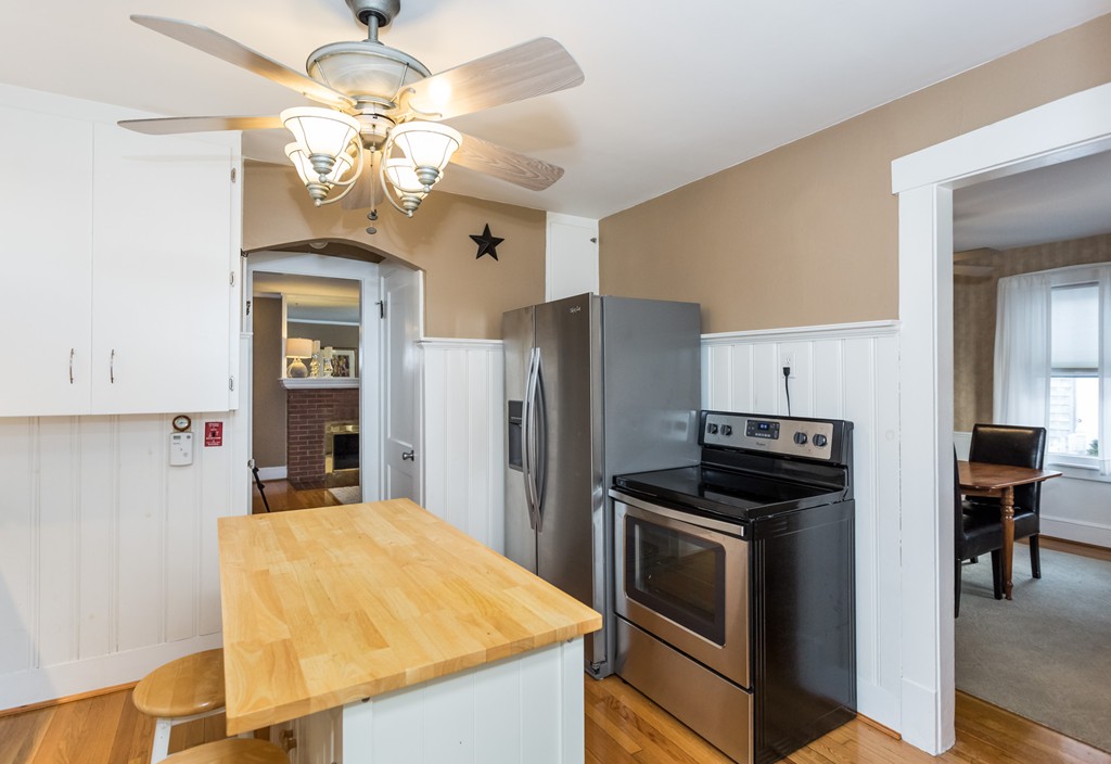 90 Perkins Street Springfield, MA 01118 - Photo 19 of 30