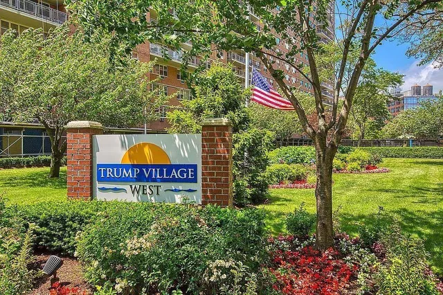 $325,000 | 2932 West 5th Street, Unit 15H | Coney Island