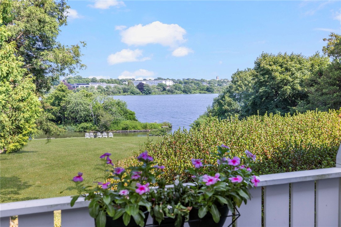 44 Bliss Mine Road, Unit 10 Middletown, RI 02842 - Photo 29 of 50