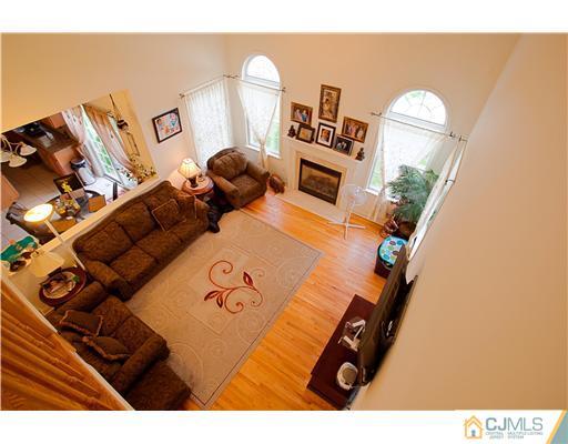 8 Peru Street Edison, NJ 08820 - Photo 11 of 21 Gallery Image 11