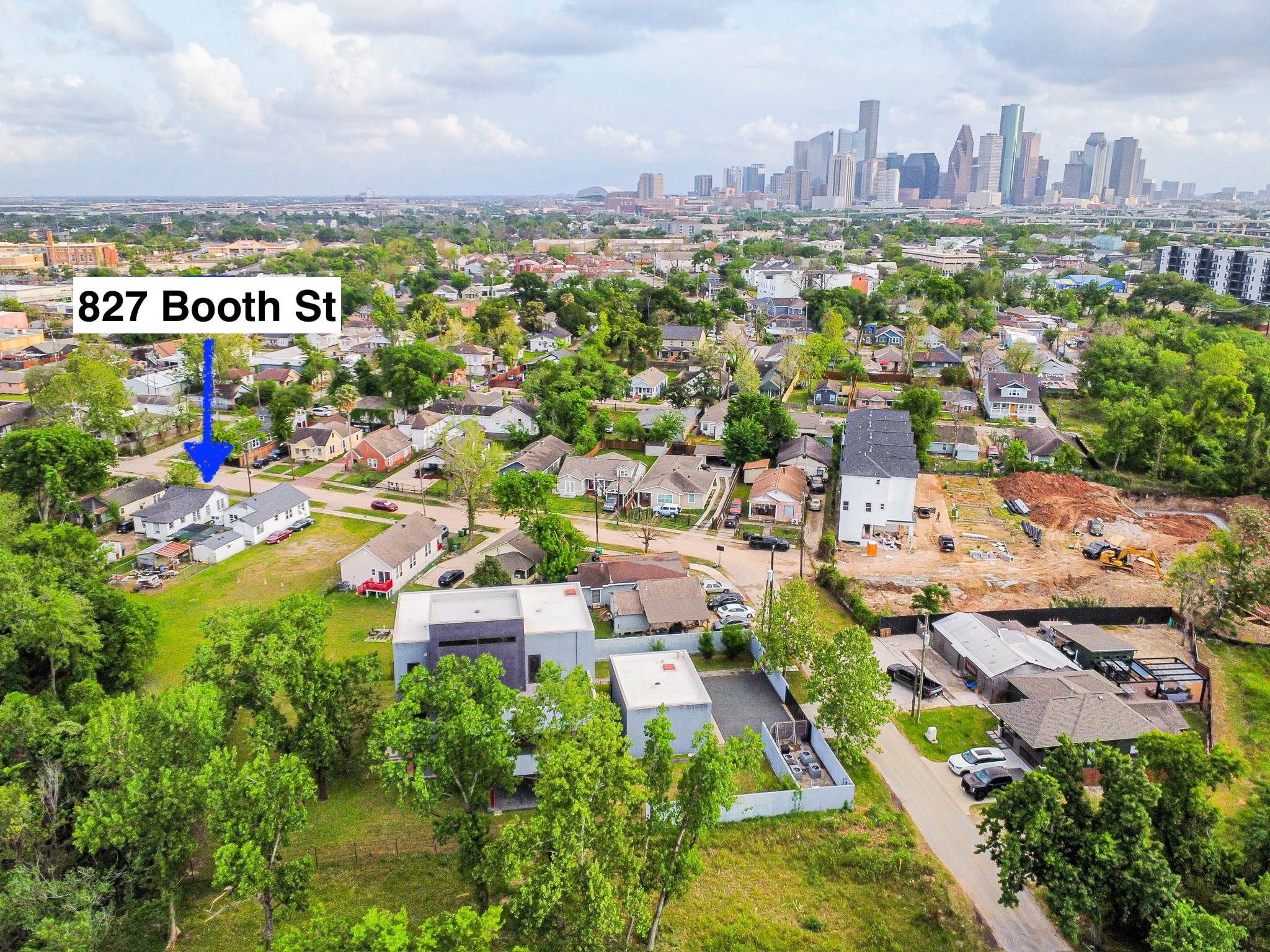 827 Booth Street Houston, TX 77009 - Photo 17 of 18 Close to downtown and surrounded by new construction!