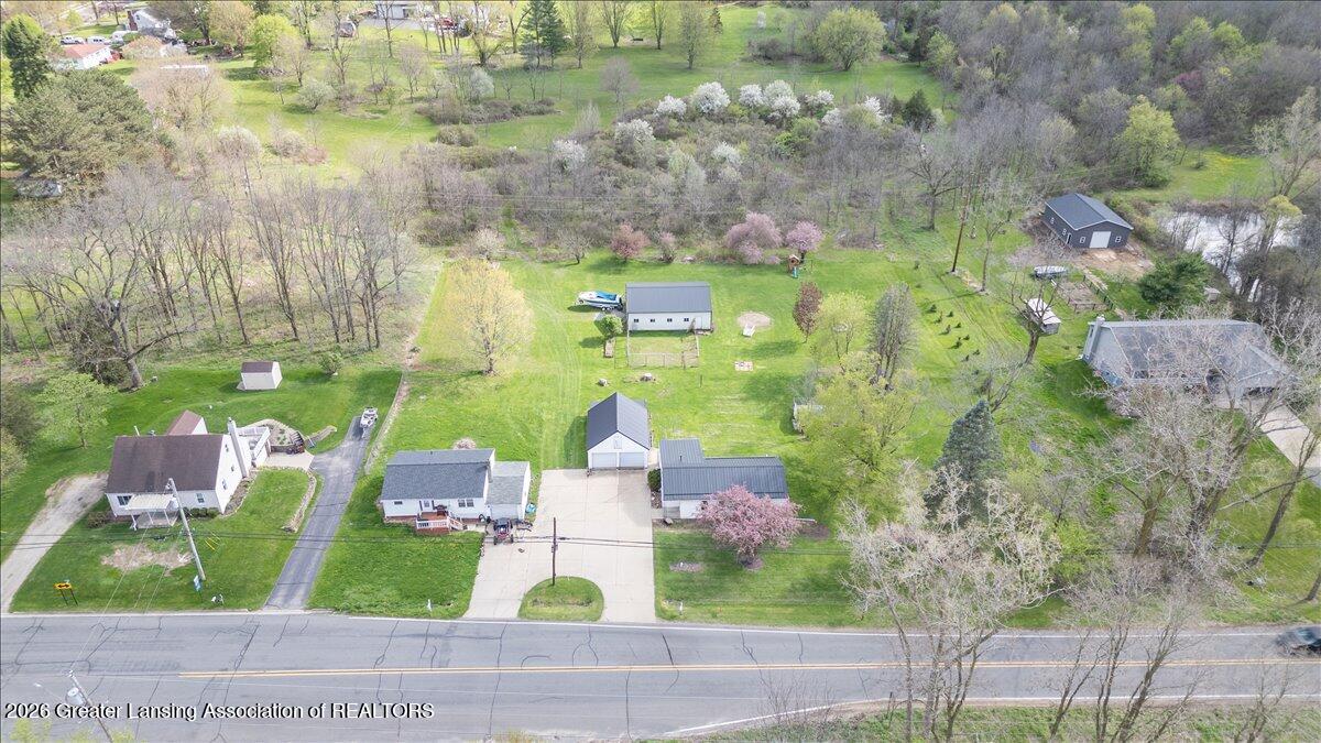 5662 East Clark Road Bath, MI 48808 - Photo 35 of 44 04-Media Jett - 09