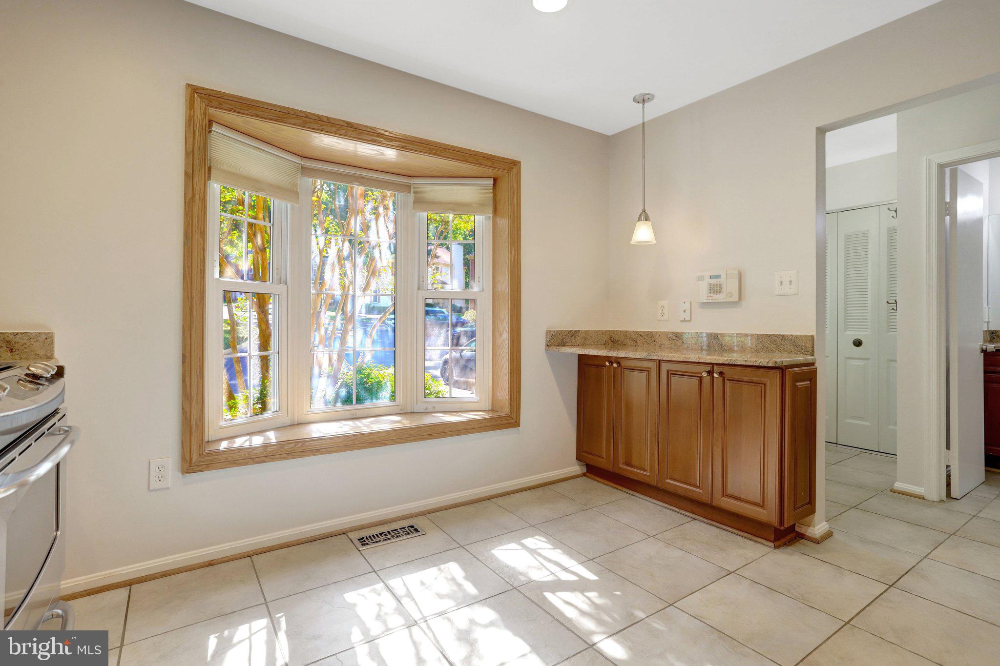 7416 Spring Tree Drive Springfield, VA 22153 - Photo 17 of 60 Gallery Image 17