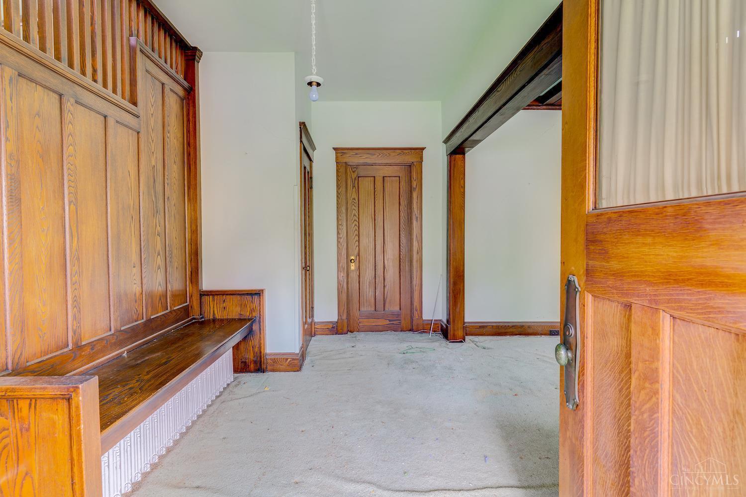 677 Riddle Road Cincinnati, OH 45220 - Photo 14 of 44 Gallery Image 14