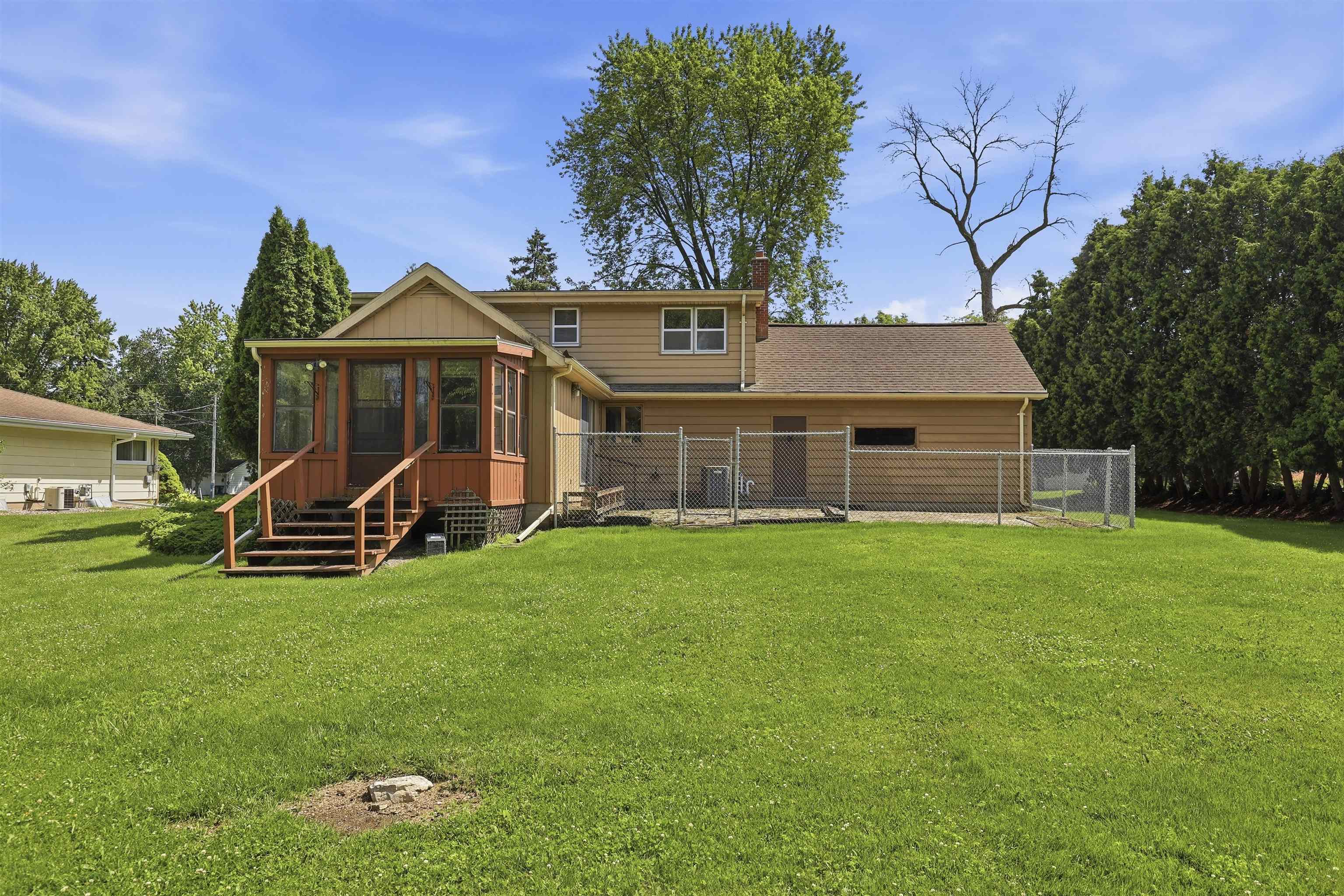 5400 Long Court Appleton, WI 54914 - Photo 32 of 38