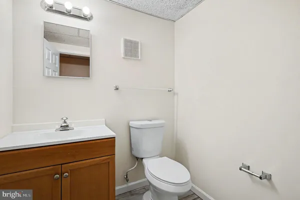 $4,000 | 1101 Wintrol Court, Herndon, VA 20170