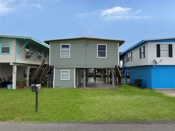 $189,900 | 310 Marine Way, Freeport, TX 77541