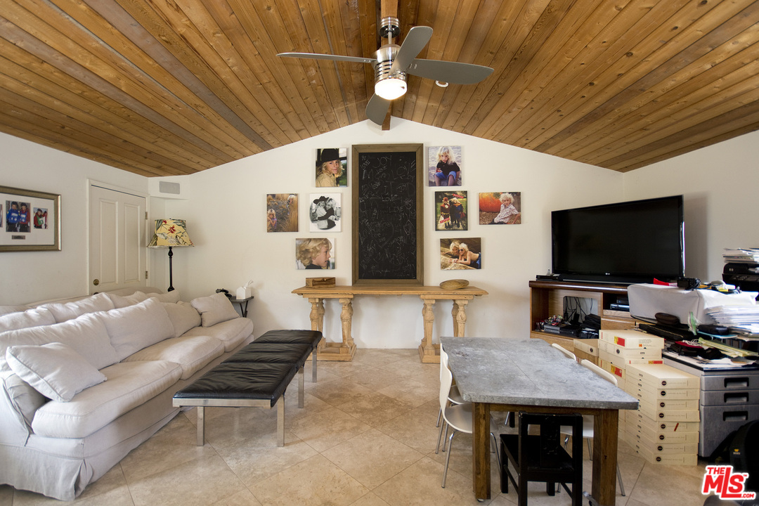 6711 Wandermere Road Malibu, CA 90265 - Photo 10 of 19