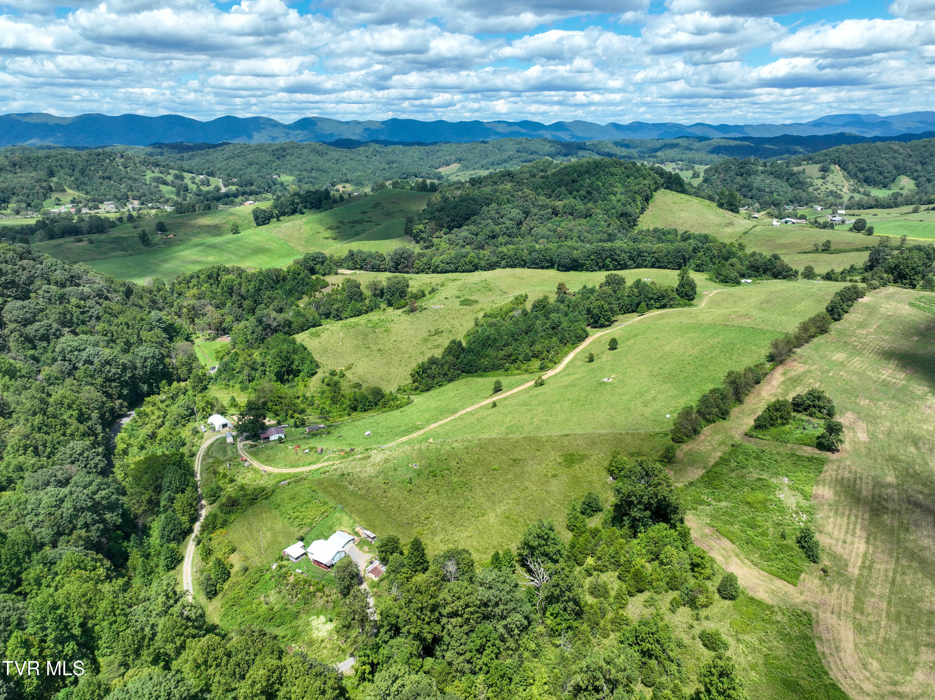 19429 Haskell Station Road Bristol, VA 24202 - Photo 14 of 46 19429 Haskell Station Rd Drone WELDON-23