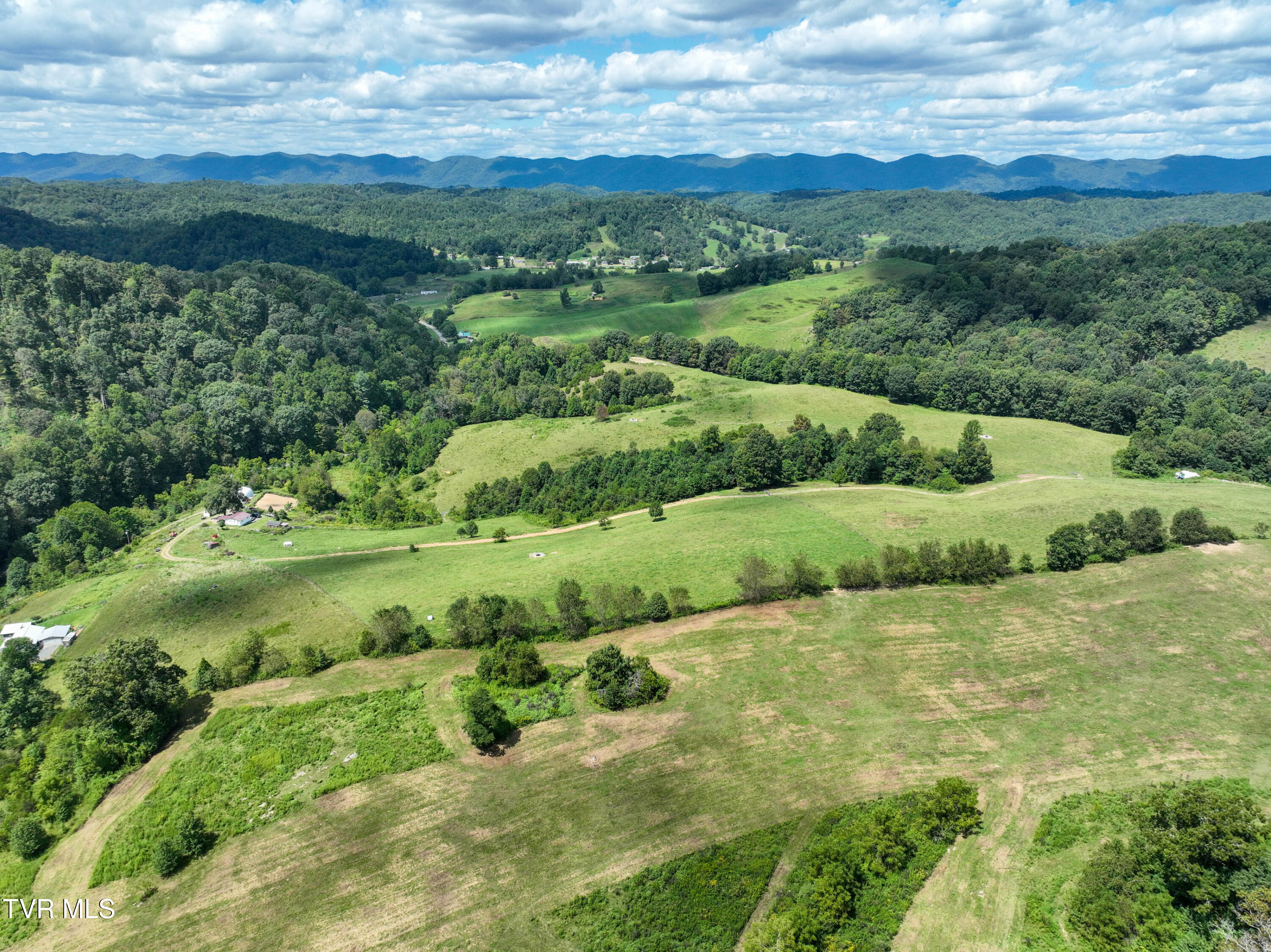 19429 Haskell Station Road Bristol, VA 24202 - Photo 15 of 46 19429 Haskell Station Rd Drone WELDON-24