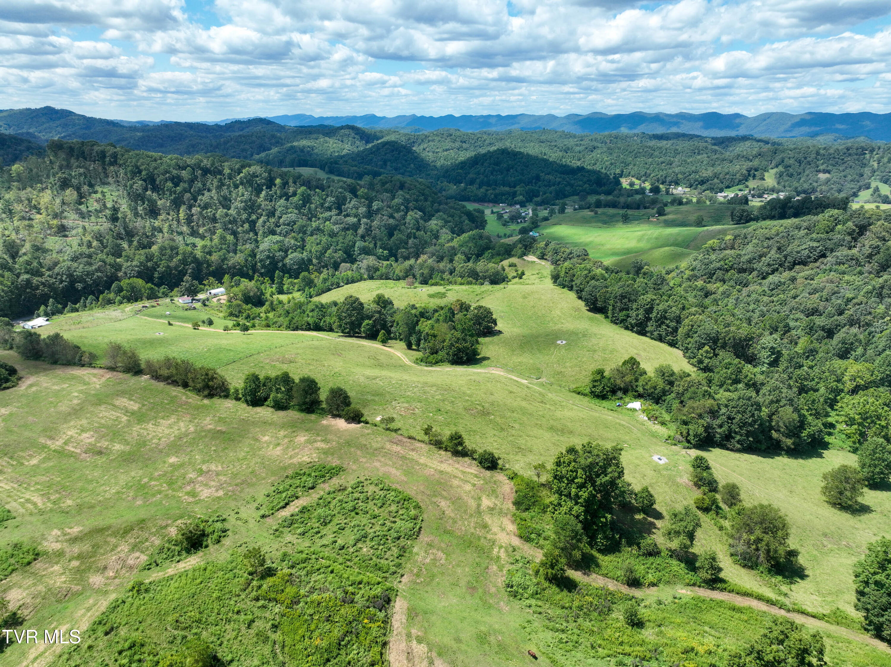 19429 Haskell Station Road Bristol, VA 24202 - Photo 16 of 46 19429 Haskell Station Rd Drone WELDON-25