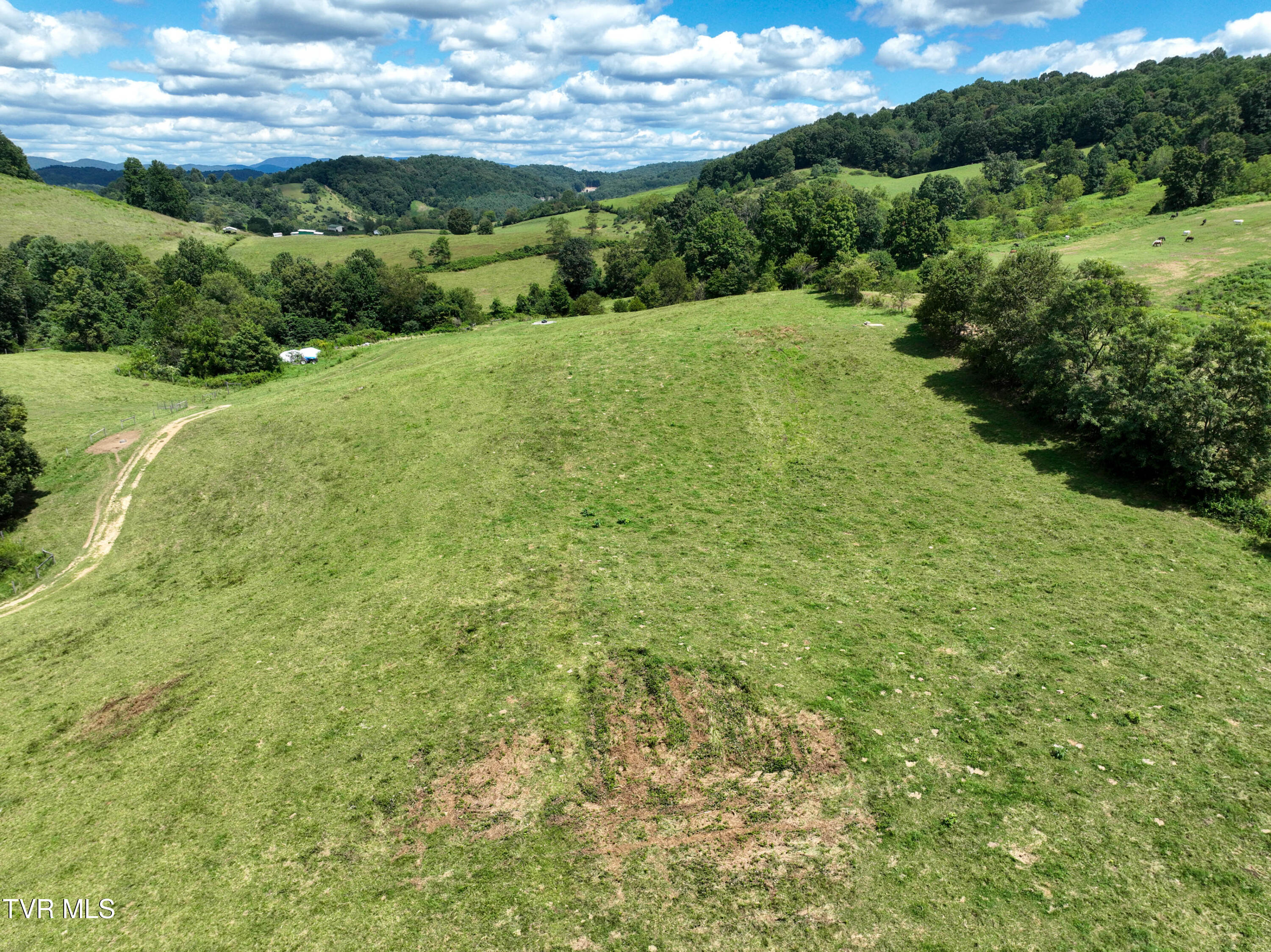 19429 Haskell Station Road Bristol, VA 24202 - Photo 22 of 46 19429 Haskell Station Rd Drone WELDON-14