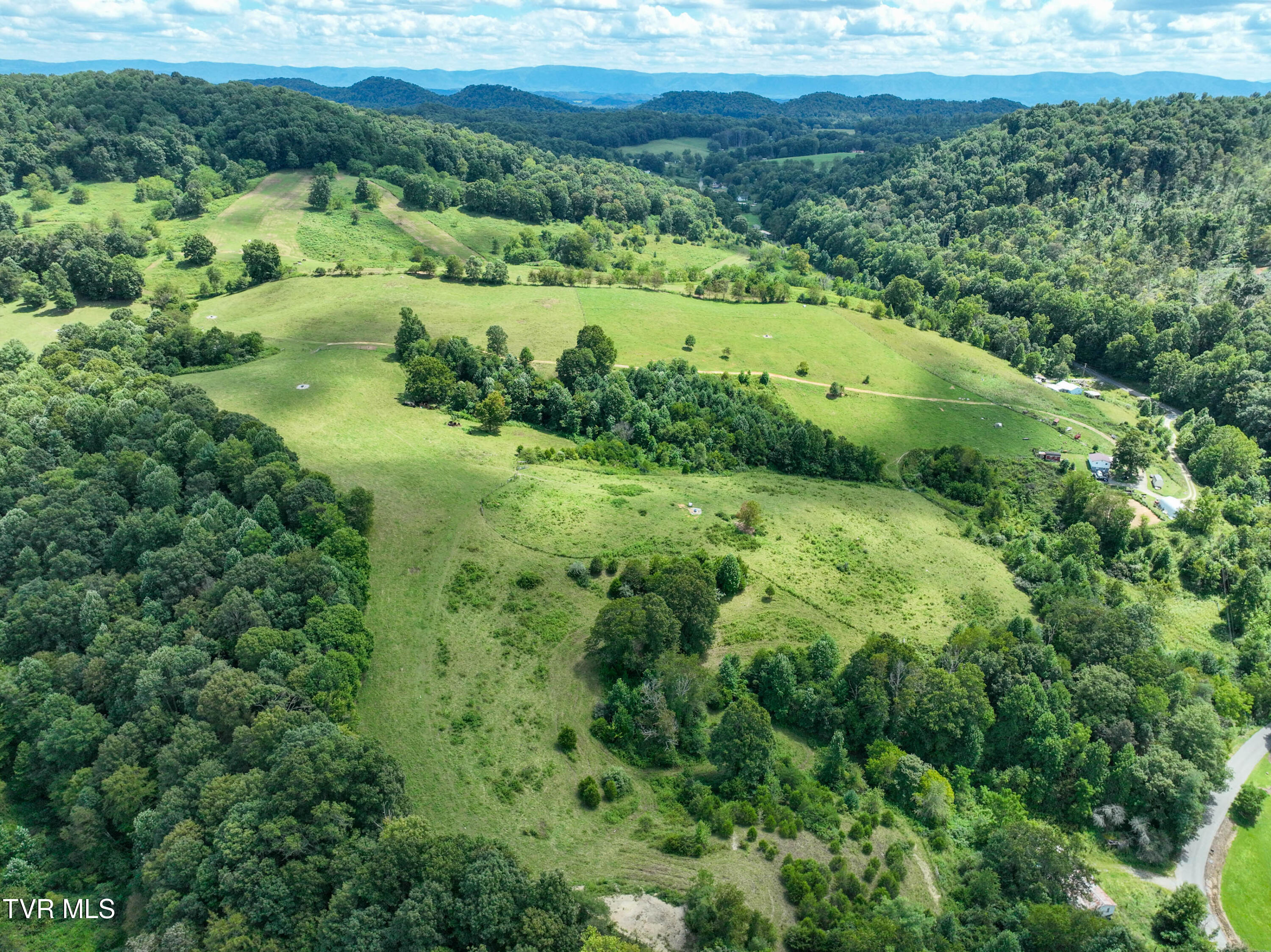 19429 Haskell Station Road Bristol, VA 24202 - Photo 30 of 46 19429 Haskell Station Rd Drone WELDON-30