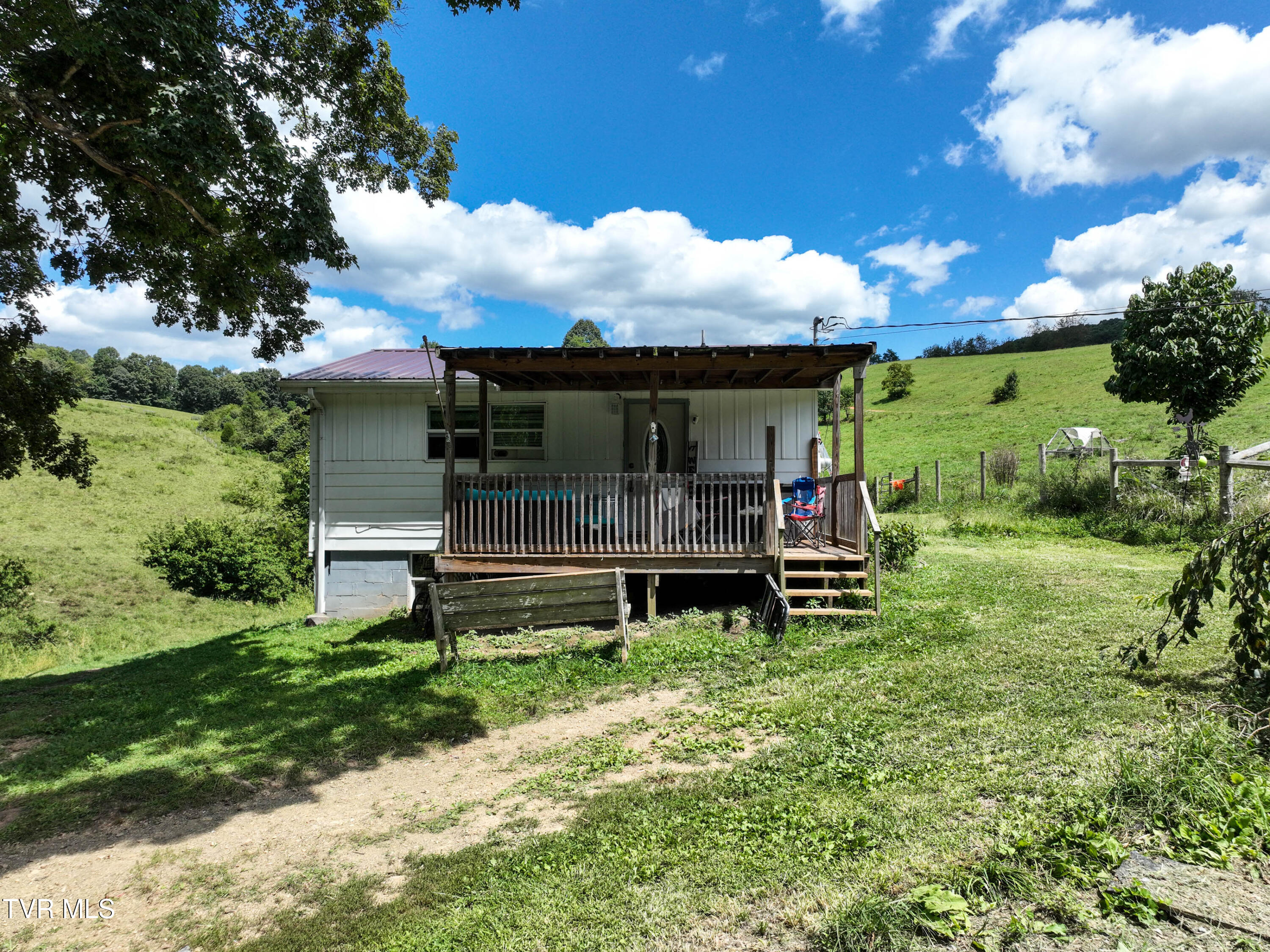 19429 Haskell Station Road Bristol, VA 24202 - Photo 4 of 46 19429 Haskell Station Rd Drone WELDON-2