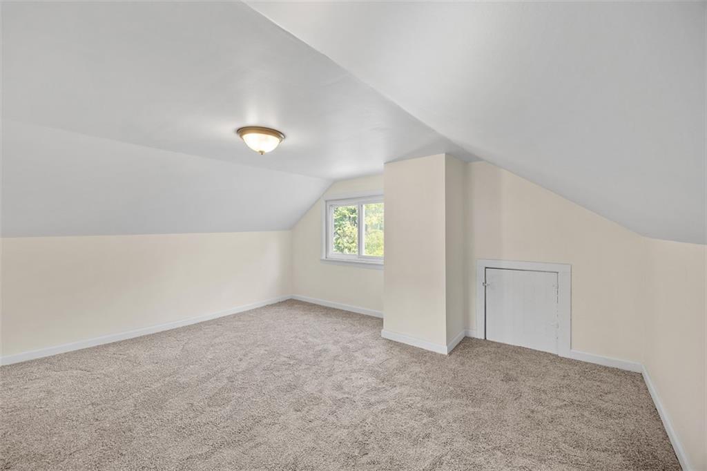 1700 Beaver Road Ambridge, PA 15003 - Photo 27 of 43 an empty room with windows