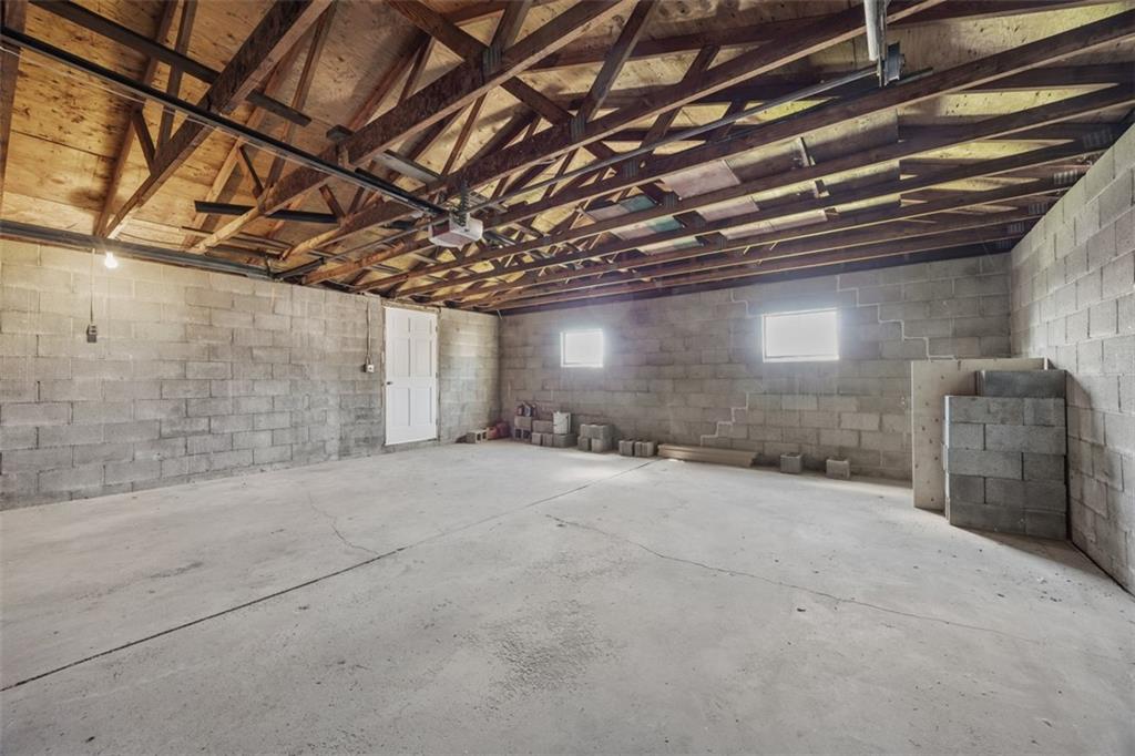1700 Beaver Road Ambridge, PA 15003 - Photo 33 of 43 a view of empty room