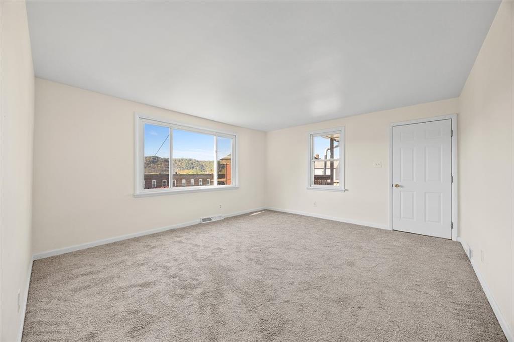 1700 Beaver Road Ambridge, PA 15003 - Photo 7 of 43 an empty room with windows