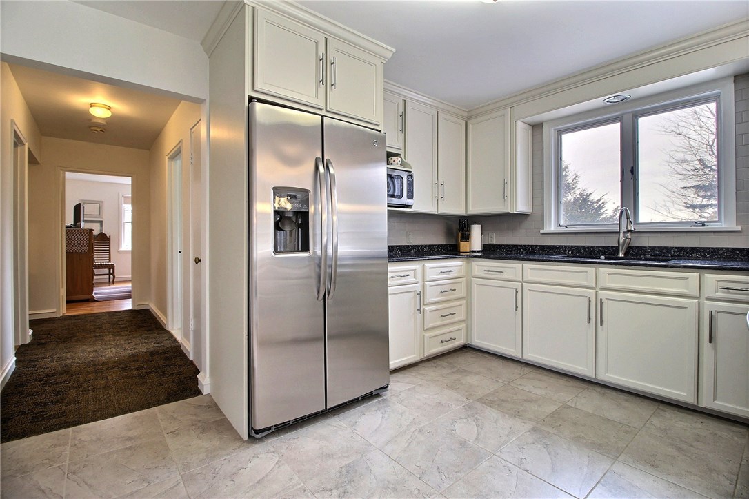 16 Shore Road Westerly, RI 02891 - Photo 8 of 29